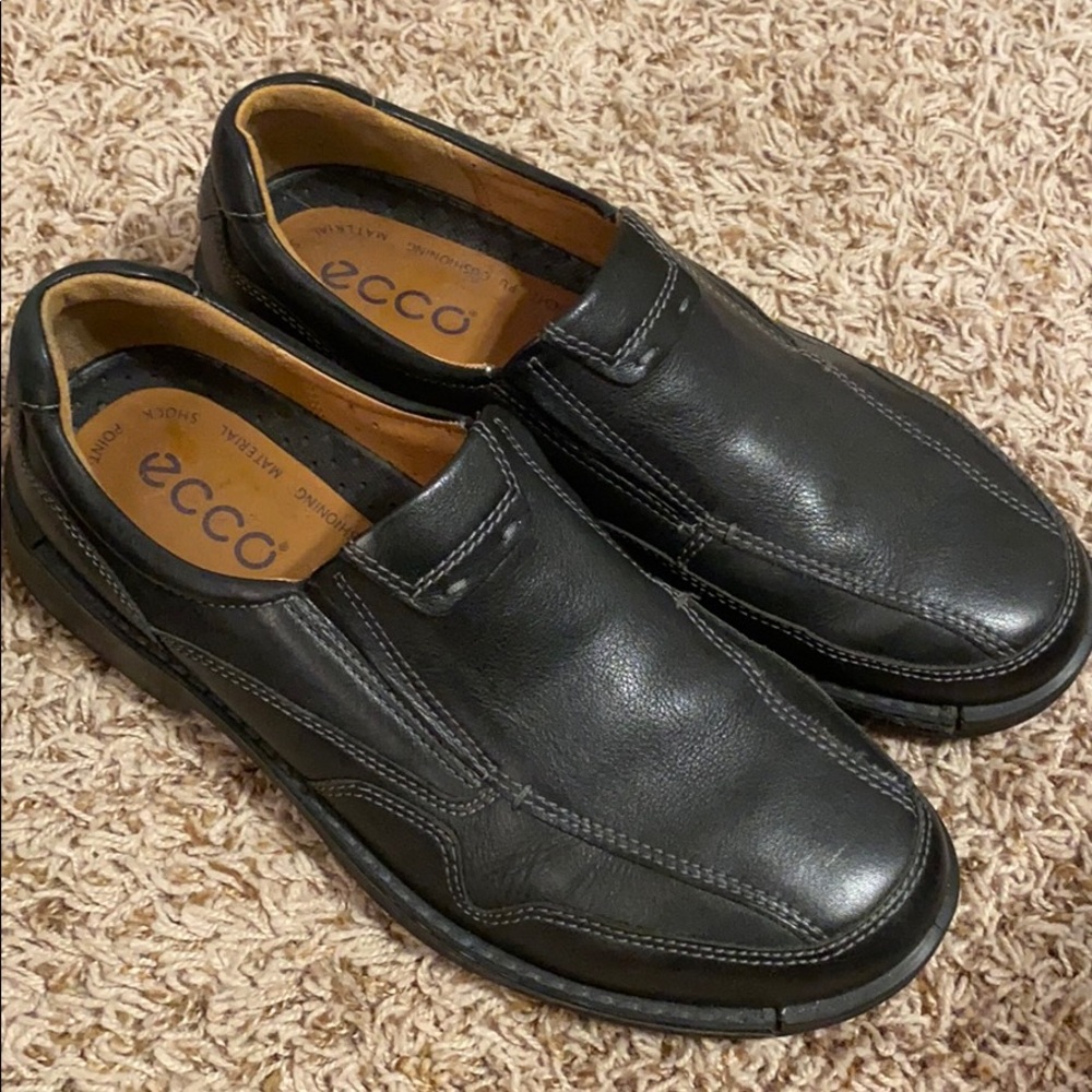 ECCO DRESS SHOES